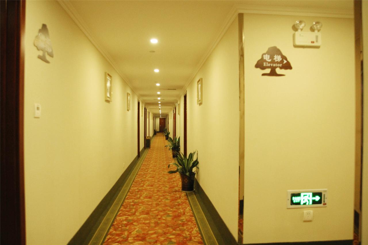 Greentree Inn Shandong Jinan Daming Lake Business Hotel Екстериор снимка