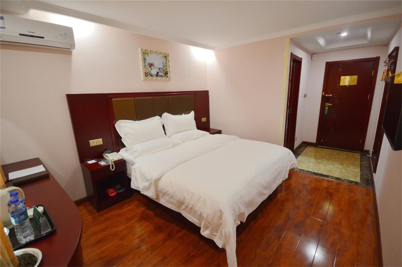Greentree Inn Shandong Jinan Daming Lake Business Hotel Екстериор снимка