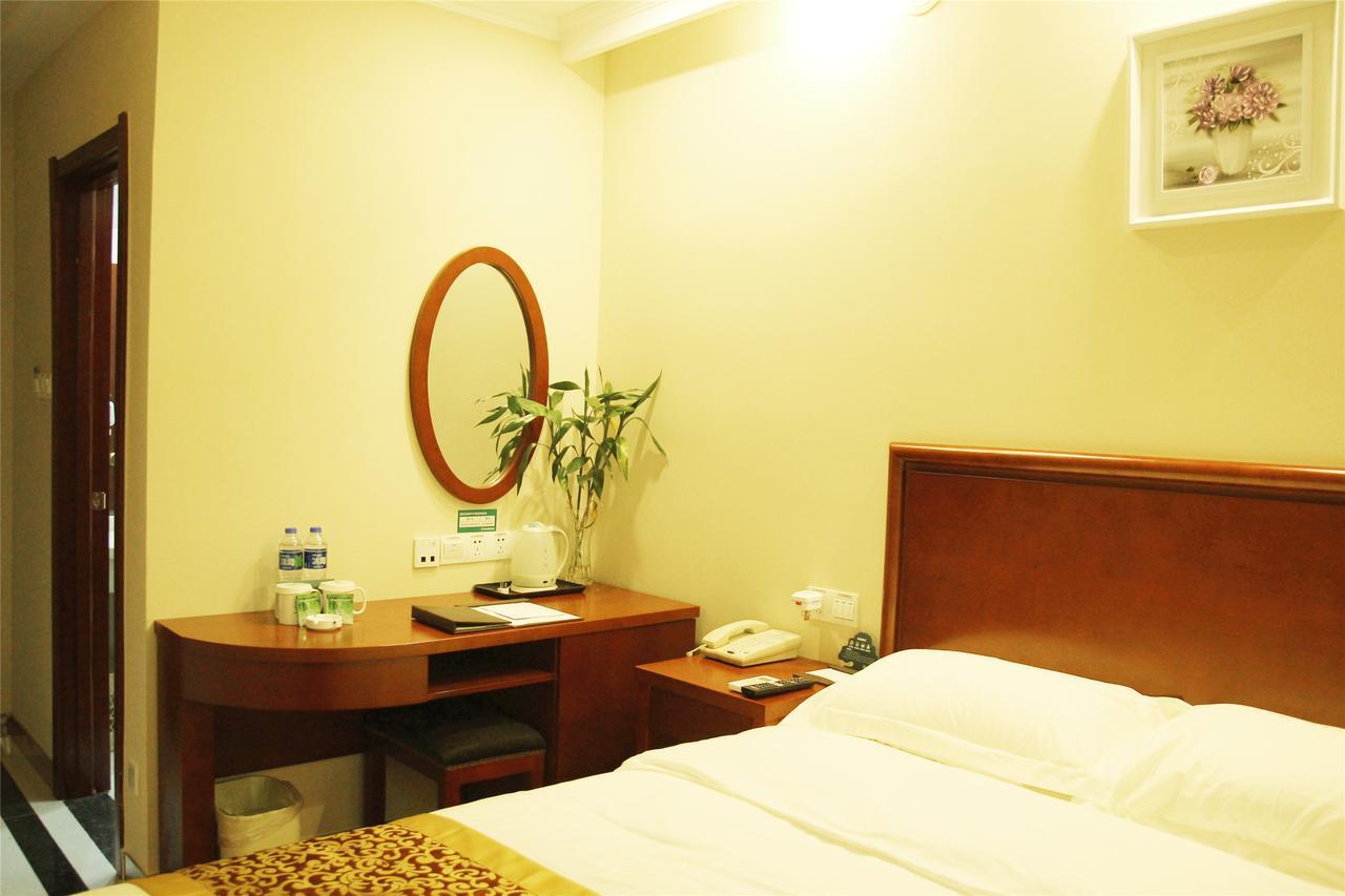 Greentree Inn Shandong Jinan Daming Lake Business Hotel Екстериор снимка