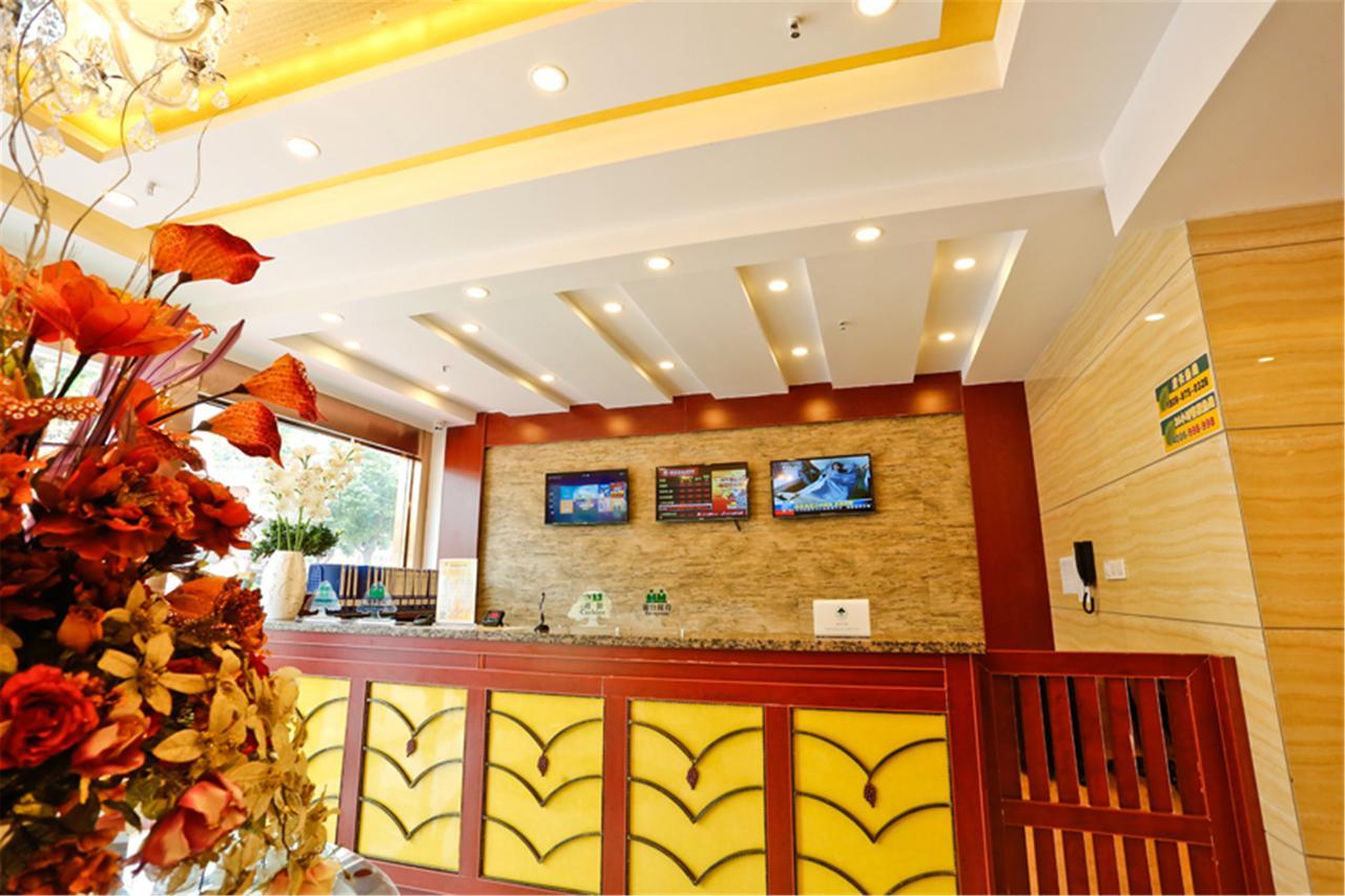 Greentree Inn Shandong Jinan Daming Lake Business Hotel Екстериор снимка